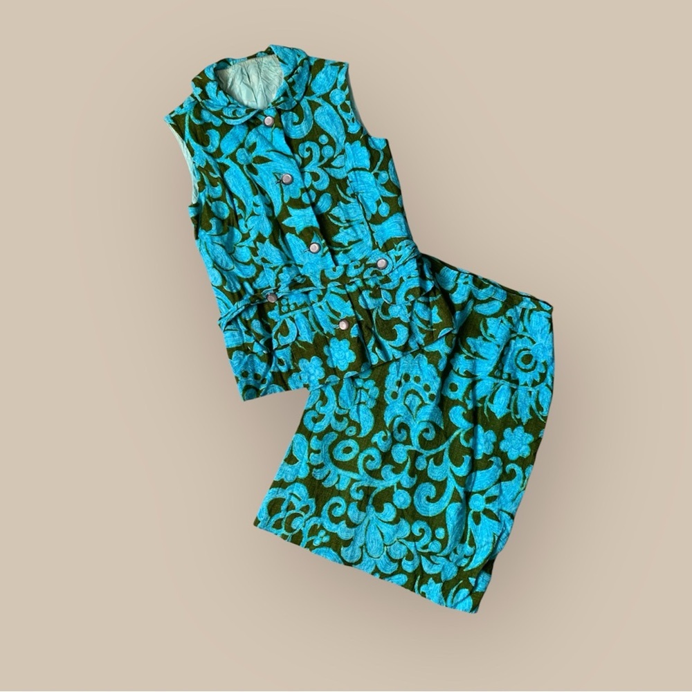 Vintage Turquoise Floral Two-Piece Set - Sleeveless Top & Skirt